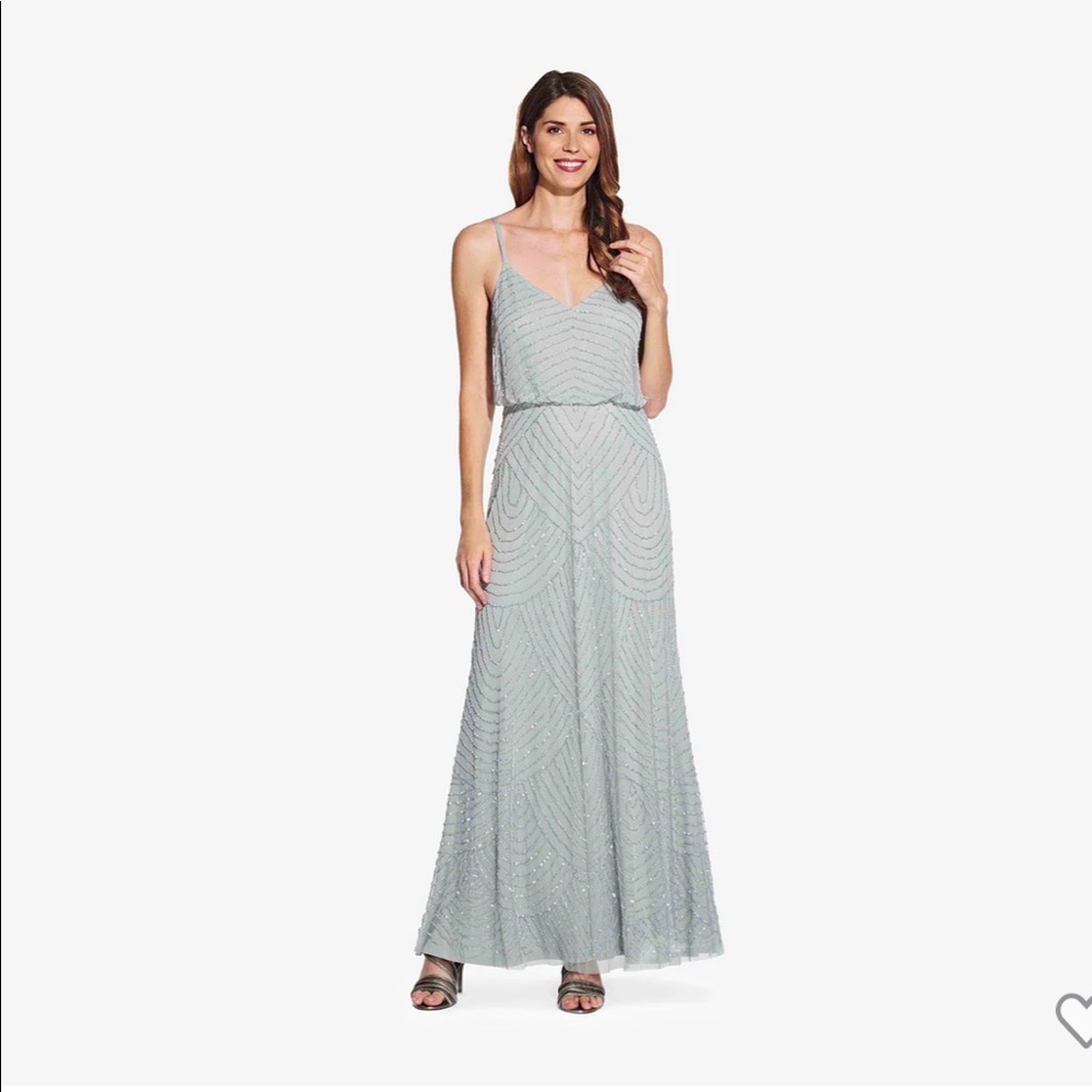 Never worn Adrianna Papell Beaded Gown
Tags attached
Size 6
Color mint - Picture 1 of 7